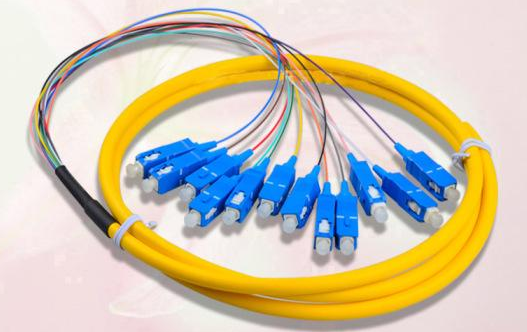直辖县级adss光缆介绍 ADSS电力光缆施工要求有哪些